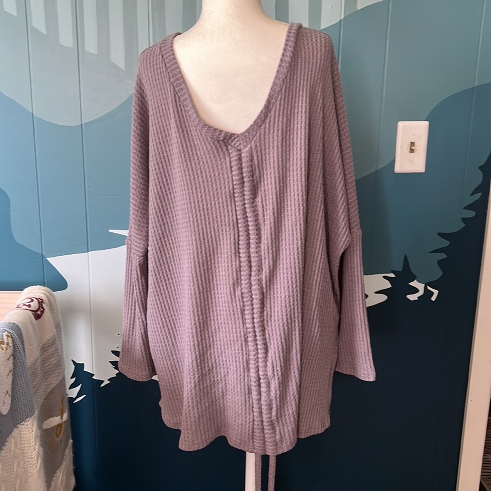 Slouchy V Neck Top - Picture 5 of 6
